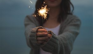 sparkler-677774_1280